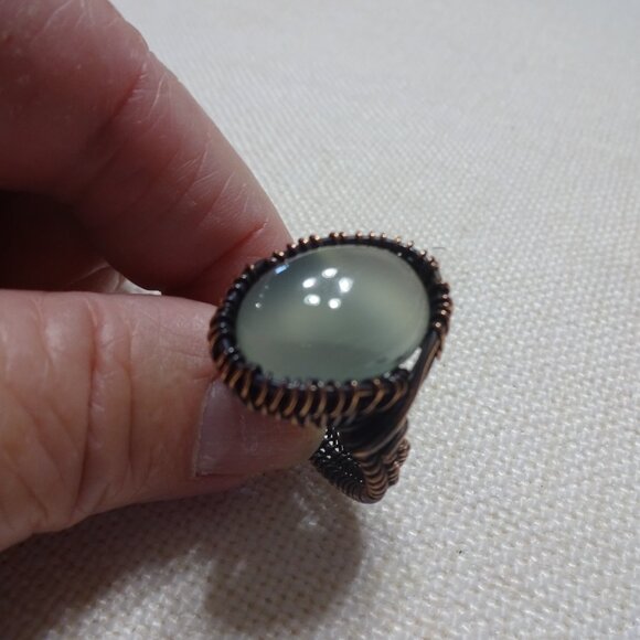 Rustic GREEN CHALCEDONY Handmade COPPER WIRE-WRAPPED Ring Size 9.25 #889B - Picture 2 of 3